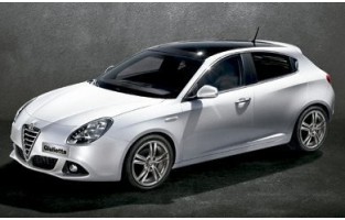 Alfombrillas Alfa Romeo Giulietta (2014 - actualidad) a medida Logo